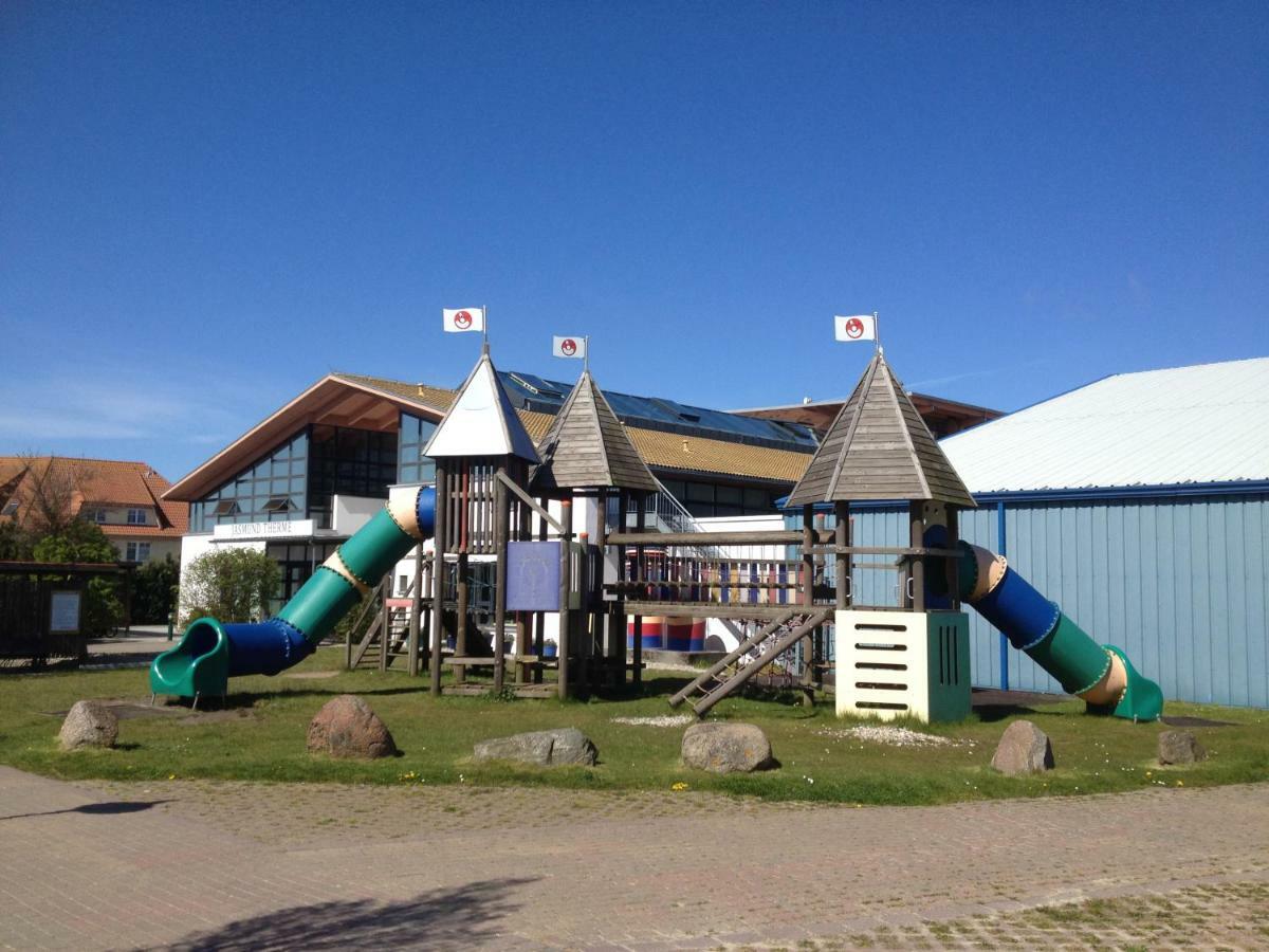 Ferienwohnung "Kranich" Im Ferien-Resort Ruegen 萨嘎德 外观 照片